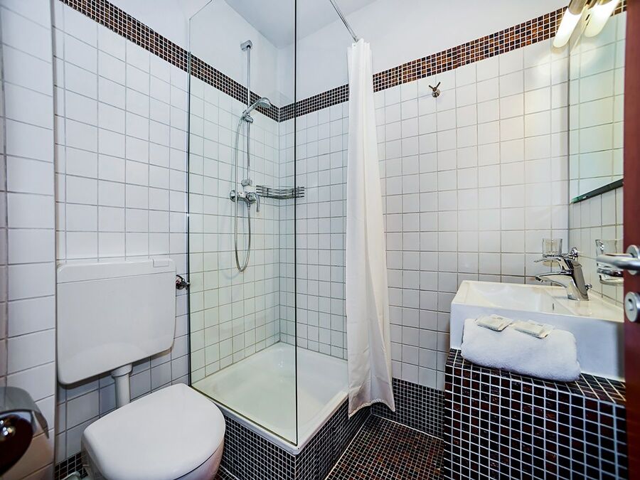 Oyo Hotel Matzbach Berlín Exterior foto